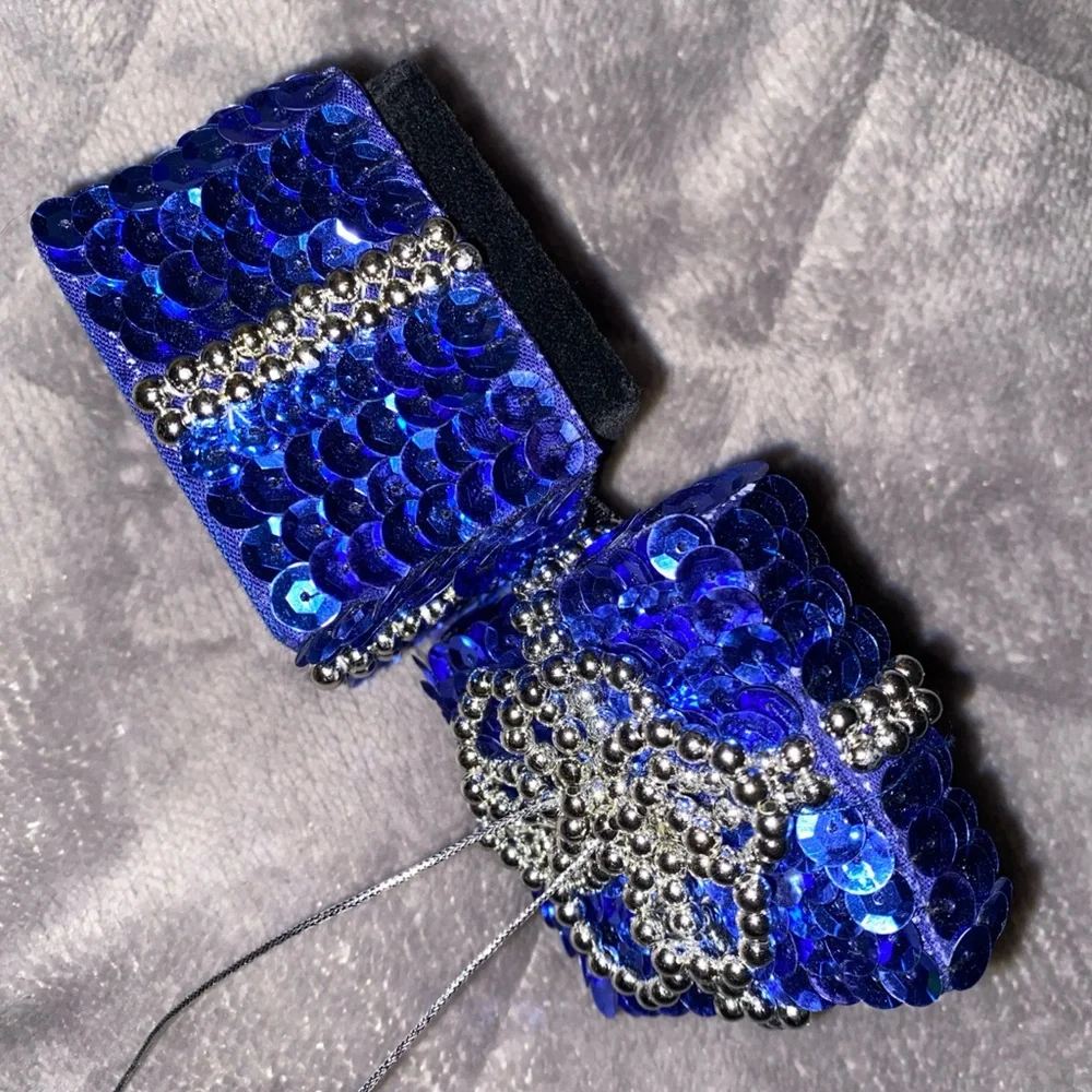 Blue Sequin Jewelry Ring Gift Box / Christmas‎ ornament with Silver Beads